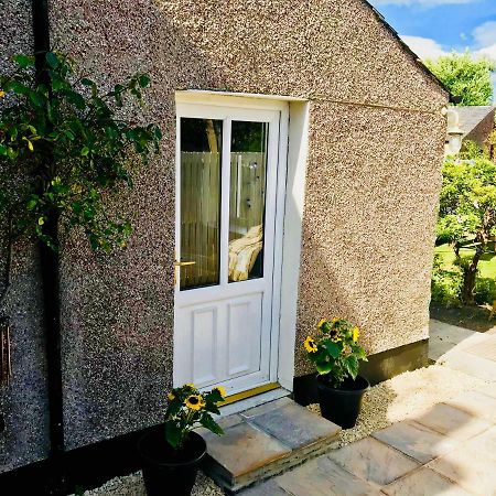 Self-Contained Studio City Centre Location Inverness Extérieur photo
