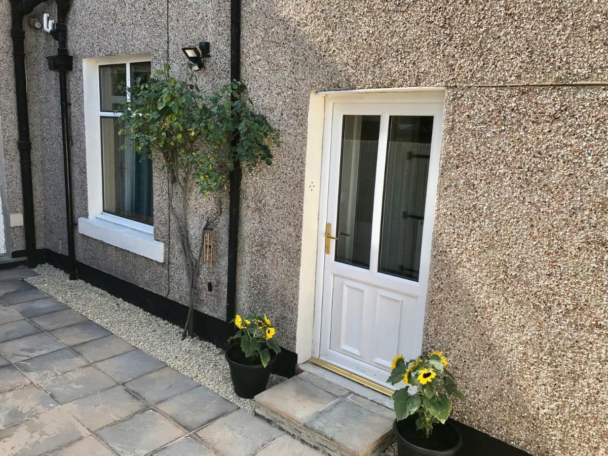 Self-Contained Studio City Centre Location Inverness Extérieur photo